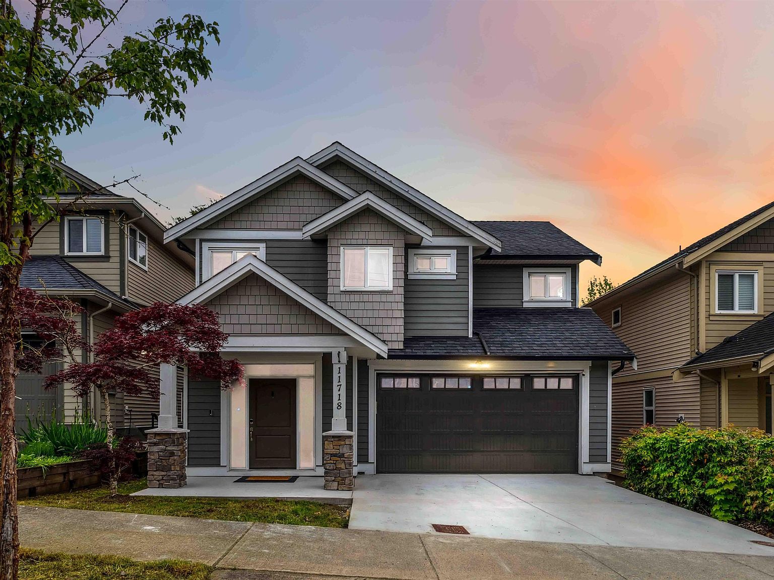 A beautifully remodeled modern kitchen